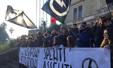 A Nardò studenti in strada mentre a Galatina le aule tornano calde