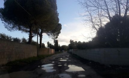 "Contrada Scorpo è al buio e piena di buche"