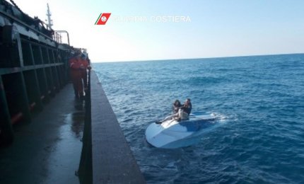 Salvati e poi arrestati al largo di Otranto due naufraghi albanesi