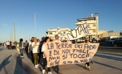 Manifestazione a San Foca contro il gasdotto TAP