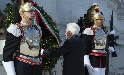 «Viva le Forze Armate, viva la Repubblica!»