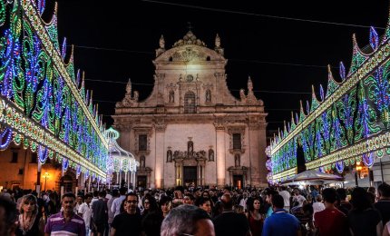 Bloccati in casa dagli incivili e nessuno se ne occupa