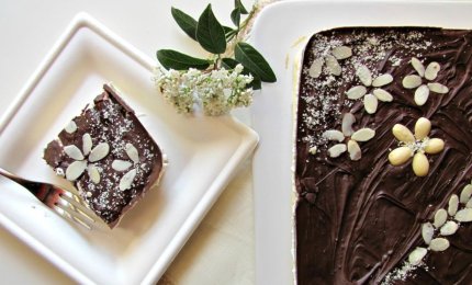 Semifreddo alle mandorle e cioccolato