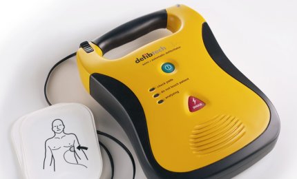 Defibrillatore obbligatorio anche per le società sportive dilettantistiche