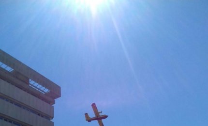 I Canadair scongiurano lo sgombero dell'Ospedale di Gallipoli