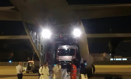 Neonato trasportato al Bambin Gesù con un volo speciale per salvargli la vita