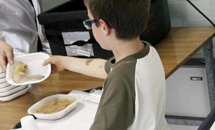 A mensa con il tablet