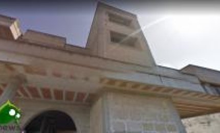 "Un finanziamento regionale ed una raccolta fondi per rendere fruibile l'edificio di Noha sottratto alla criminalità organizzata"