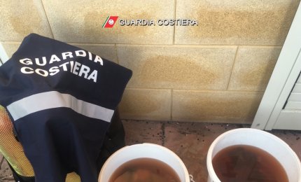 Pescavano nell'Area Marina Protetta di Porto Cesareo, denunciati