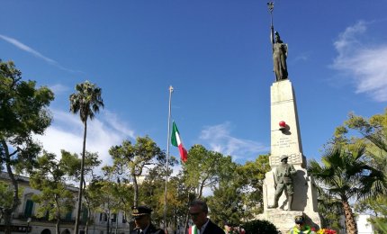 "Gli incivili sono contro la pace"