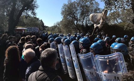 "D’Alema, Abaterusso e Piconese inspiegabilmente contrari al foglio di via obbligatorio per alcuni No Tap"