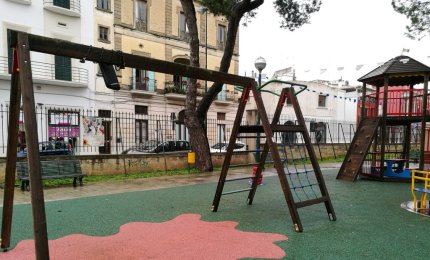 Vandali in piazza Cesari ed in altre zone del centro antico di Galatina