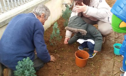 “Adotto il mio giardino e pianto gli alberi con nonno Gigi"