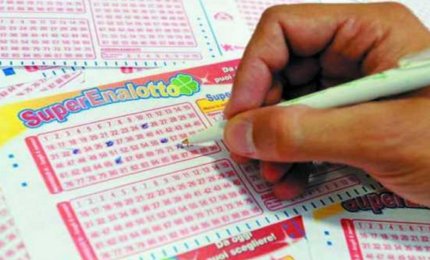 Vinti a Lecce 14000 euro con un 5 al SuperEnalotto