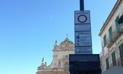 Accade a Galatina. "Quattordici multe per la stessa violazione e nello stesso posto!"