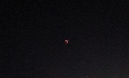 Non ti vergognare, luna!