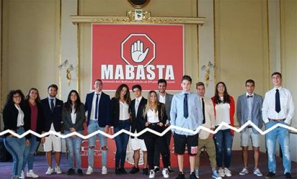 “Mabasta”, l'antibullismo si fa impresa