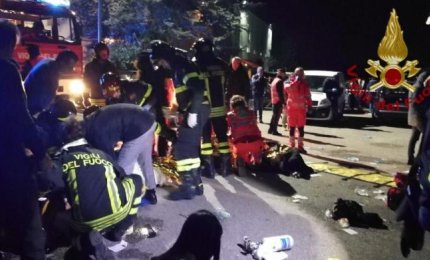 L'effetto gregge e la terribile tragedia della discoteca Lanterna Azzurra di Corinaldo