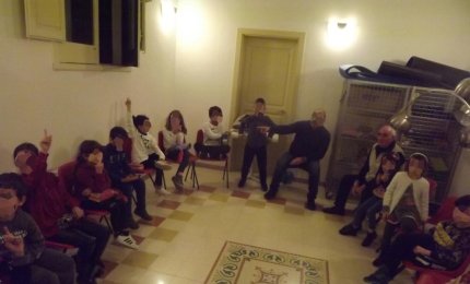 Bambini e anziani insieme