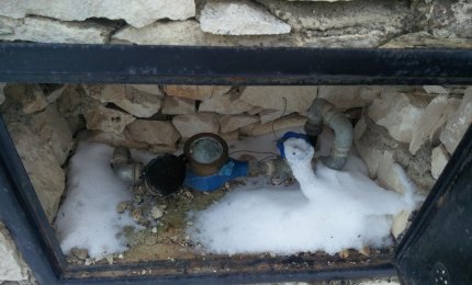 Arriva il gelo, i consigli di Aqp per proteggere i contatori dell'acqua