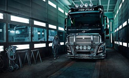 Stage dei ragazzi del “Laporta/Falcone-Borsellino” alla Volvo Trucks Galatina