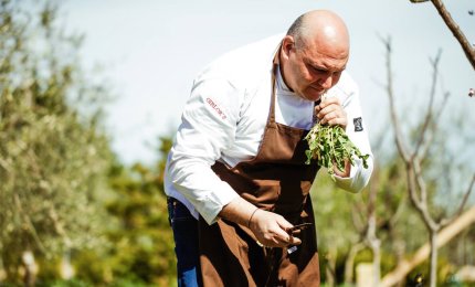 “Non è vietato entrare in cucina”, Pietro Zito a Lecce con Slow Food 
