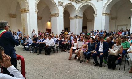 "Sedersi tutti intorno allo stesso tavolo per rilanciare Galatina"