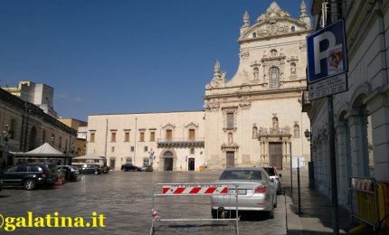 Galatinese ruba una collana e viene arrestato. Denunciato a piede libero un suo presunto complice di Aradeo