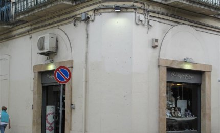 Rapina alla gioielleria Spedicato. Scattata la caccia all'uomo in tutta la provincia