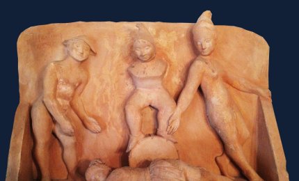 I teatrini di Martinez nei 'Laboratori tattili' di Adalgisa Romano. L'arte a portata di mano al Museo Cavoti