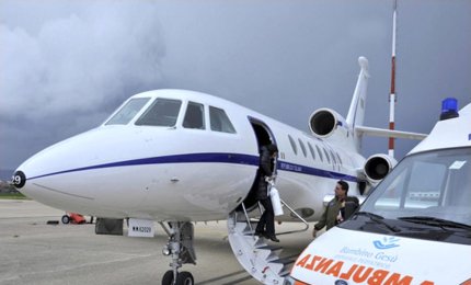 Neonato trasportato da Cagliari a Genova con un Falcon dell'Aeronautica Militare