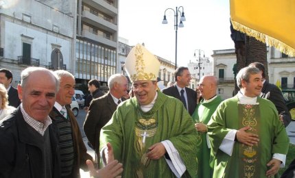 Monsignor Donato Negro sta bene ed è stato dimesso