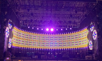 Al Concertone una ronda di luminarie e pubblico