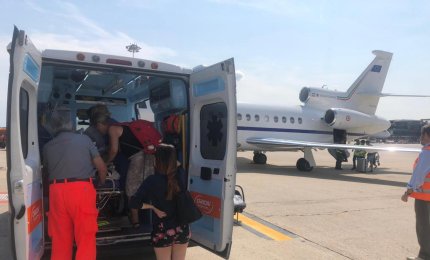 Neonato in pericolo di vita trasportato con un Falcon 900 da Cagliari a Milano