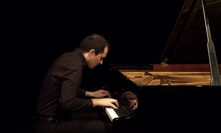Il pianista Ivan Galic apre i Giovedì Musicali 