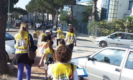 Il 'Piedibus' è un successo ed un esempio per gli adulti