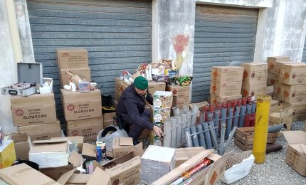 Deteneva in garage una tonnellata e mezza di materiale eplodente, denunciato salentino