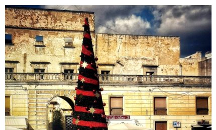 "I basolati sconnessi nel centro storico di Galatina rappresentano un pericolo per pedoni e disabili"