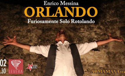 Orlando, furiosamente solo rotolando