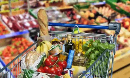 A Pasqua e Pasquetta negozi di alimentari e supermercati chiusi