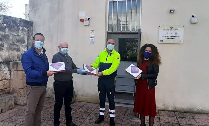 Donati agli studenti galatinesi alcuni tablet per la didattica a distanza