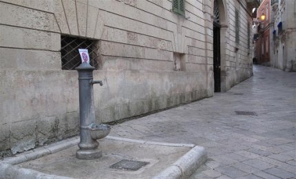 “Io bevo AQP, e tu?”