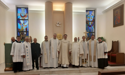 Auguri a don Dario De Pascalis per i suoi 25 anni di sacerdozio