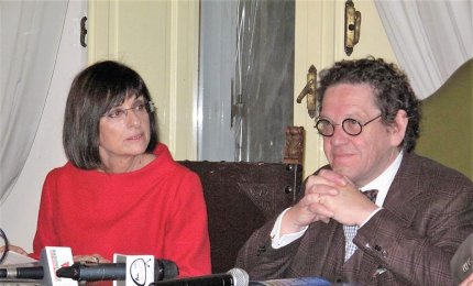 "Volare a cavallo del suo papillon farfalla cogliendo il dolce che la bellezza sa offrire"