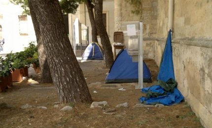 Quell'accampamento davanti a Palazzo Rizzelli