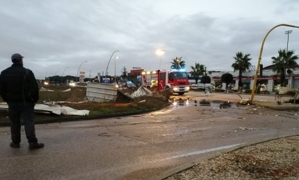 Violenta tromba d'aria si abbatte sulla zona industriale Galatina-Soleto. Danni ingenti