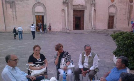 Romano Prodi a Galatina, in pantaloncini da turista