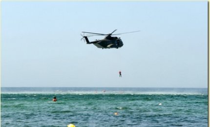 "Uomo in mare!" Lo recuperano i piloti del 61° stormo di Galatina