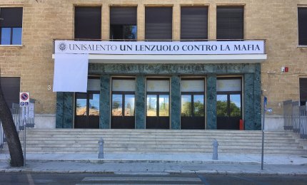 Unisalento aderisce alla campagna "Un lenzuolo contro la mafia"