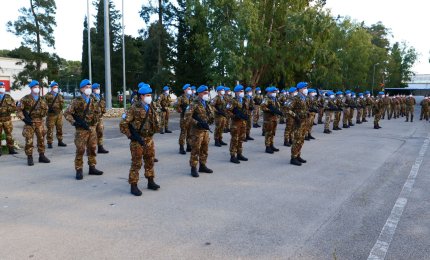 Uomini e donne dell'Esercito Italiano partono da Lecce per il Libano nell’ambito della missione “Leonte XXXI”